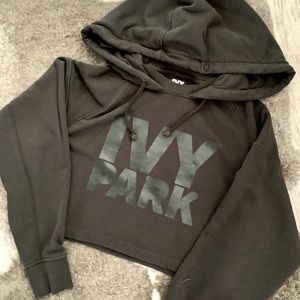 Beyoncé | Ivy Park Black Cropped Hoodie